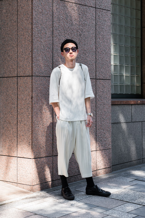 岩井 俊輔さん - イッセイ ミヤケ メン(ISSEY MIYAKE MEN)、アクネ ストゥディオズ(Acne Studios)｜原宿ストリートスナップ1