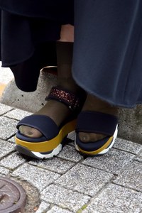 ふくしま あやさん - セリーヌ(CELINE)、ソニア リキエル(SONIA RYKIEL)｜原宿ストリートスナップ - 写真4