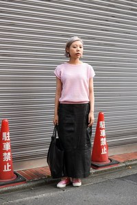 林 エイミさん - ヴィンテージ(vintage)、コンバース(CONVERSE)｜原宿ストリートスナップ - 写真1