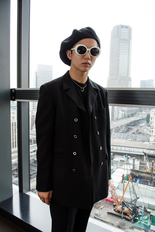手塚 凛太郎さん - ティム ハミルトン(Tim Hamilton)、サンローラン(Saint Laurent)｜渋谷ストリートスナップ - 写真2