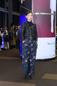 阿久津 ゆりえさん - ビューティフルピープル(beautiful people)、ワイエムウォルツ(Y.M.Walts)｜渋谷ストリートスナップ - 写真1