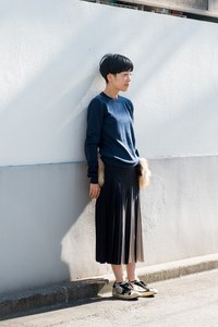 トモコさん - メゾン マルタン マルジェラ(Maison Martin Margiela)、ゴールデン グース デラックス ブランド(GOLDEN GOOSE DELUXE BRAND)｜青山・表参道ストリートスナップ - 写真1