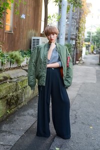 高橋 淑子さん - ザラ(ZARA)、マウジー(MOUSSY)｜原宿ストリートスナップ - 写真1