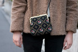 瀧澤 奈那さん - シップス(SHIPS)、無印良品(MUJI)｜原宿ストリートスナップ - 写真3