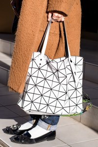 田崎 真衣さん - ザラ(ZARA)、トーガ プルラ(TOGA PULLA)｜原宿ストリートスナップ - 写真3