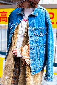 瞳さん - 古着(ユーズド)(USED)、ステューシー(STÜSSY)｜原宿ストリートスナップ - 写真2