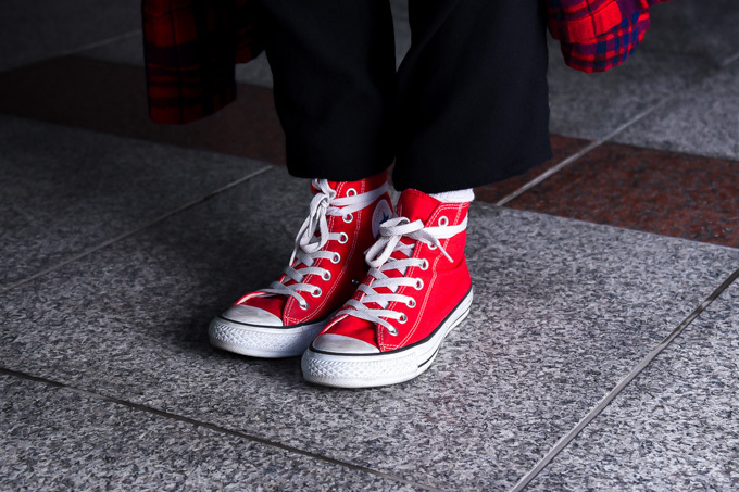 宮里 さくみさん - ウールリッチ(WOOLRICH)、コンバース(CONVERSE)｜原宿ストリートスナップ - 写真2