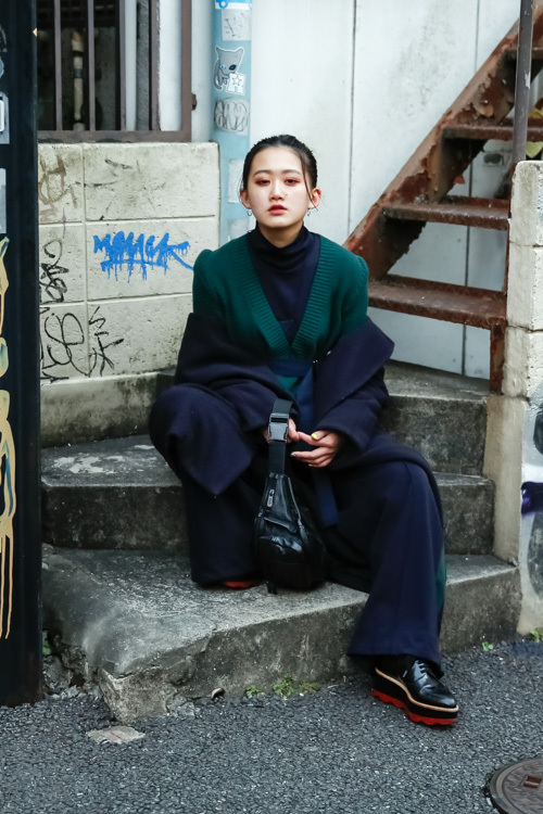 恒藤 和さん - ステュディオス トウキョウ(STUDIOUS TOKYO)、サカイ(sacai)｜原宿ストリートスナップ - 写真1