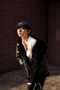 小島 愛さん - ジーユー(GU)、ステラ マッカートニー(STELLA McCARTNEY)｜青山・表参道ストリートスナップ - 写真1