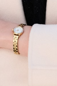 石川 菜月さん - ユナイテッドアローズ グリーンレーベル リラクシング(UNITED ARROWS green label relaxing)、レッドカード トーキョー(RED CARD TOKYO)｜原宿ストリートスナップ - 写真5