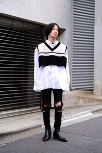 アキラさん - ラフ シモンズ(RAF SIMONS)、ユニクロ(UNIQLO)｜原宿ストリートスナップ - 写真1