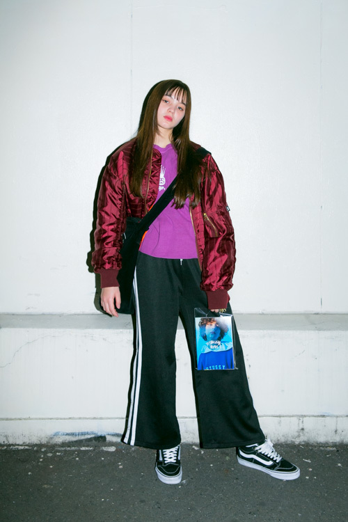 藤田 エミリ / ケイトさん - ステューシーウィメン(STÜSSY WOMEN)、ヴァンズ(Vans)｜原宿ストリートスナップ - 写真3
