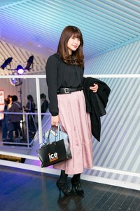 山下 あいさん - マッキントッシュ(MACKINTOSH)、トリー バーチ(TORY BURCH)｜原宿ストリートスナップ - 写真1