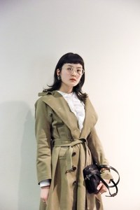 コバヤシ チスズさん - ワイズ(Y's)、ダックス(DAKS)｜渋谷ストリートスナップ - 写真2