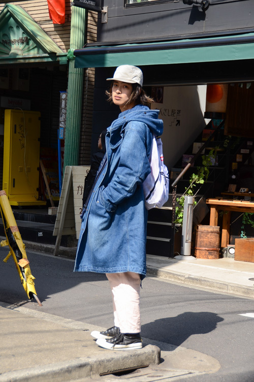 綾仁さん コンバース Converse シュプリーム Supreme 原宿ストリートスナップ ファッションプレス