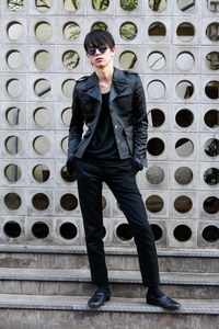 新居 陸さん - グッチ(GUCCI)、クジャク(kujaku)｜原宿ストリートスナップ - 写真1