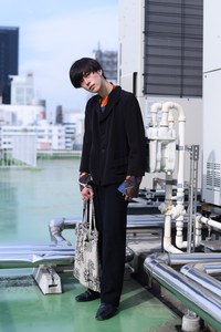 浅利 琳太郎さん - コム デ ギャルソン(COMME des GARÇONS)、カラー(kolor)｜原宿ストリートスナップ - 写真2