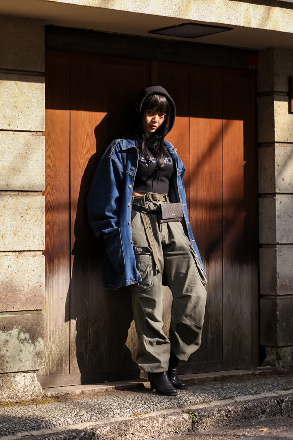 アリサさん - ヴィンテージ(vintage)、カルバン・クライン(Calvin Klein)｜原宿ストリートスナップ - 写真1