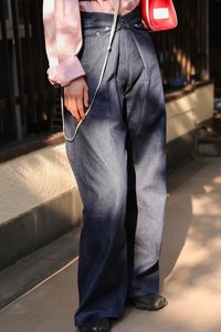 堤 有貴さん - 古着(ユーズド)(USED)、ジョン ローレンス サリバン(JOHN LAWRENCE SULLIVAN)｜青山・表参道ストリートスナップ - 写真3