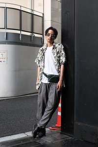 クリスヴァンアッシュ : KRISVANASSCHE - ファッションプレス