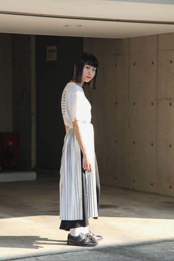 河瀬 由衣さん - ヴェトモン(VETEMENTS)、タロウ ホリウチ(TARO HORIUCHI)｜原宿ストリートスナップ1