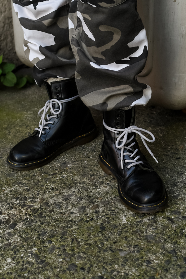 リサさん - ヴィンテージ(vintage)、ドクターマーチン(Dr. Martens)｜原宿ストリートスナップ - 写真3