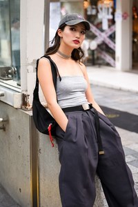 知念 佳奈さん - フォーエバー21(FOREVER21)、古着(ユーズド)(USED)｜原宿ストリートスナップ - 写真9