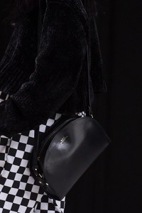 木村 希さん - チープマンデイ(Cheap Monday)、ドクターマーチン(Dr. Martens)｜原宿ストリートスナップ - 写真4