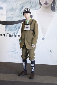 ローさん - デプレ(DES PRÉS)｜渋谷ストリートスナップ - 写真1