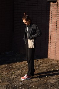 宮﨑 早織さん - ビューティー＆ユース ユナイテッドアローズ(BEAUTY&YOUTH UNITED ARROWS)、ポロ ラルフ ローレン(Polo Ralph Lauren)｜青山・表参道ストリートスナップ - 写真1