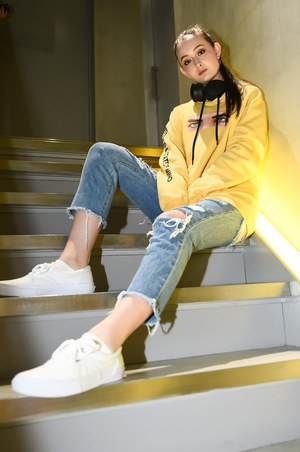 アシュリーさん - ベルシュカ(Bershka)、エヴリス(EVRIS)｜渋谷ストリートスナップ - 写真1