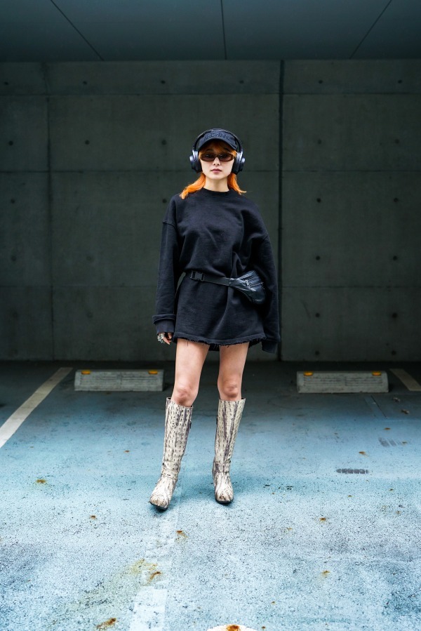 桃坂 ナナさん セリーヌ Celine 渋谷ストリートスナップ ファッションプレス