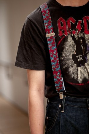 満吉 渉さん - 古着(ユーズド)(USED)、ネオンサイン(NEON SIGN)｜原宿ストリートスナップ - 写真3