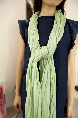 マナさん - まとふ(matohu)｜青山・表参道ストリートスナップ - 写真3