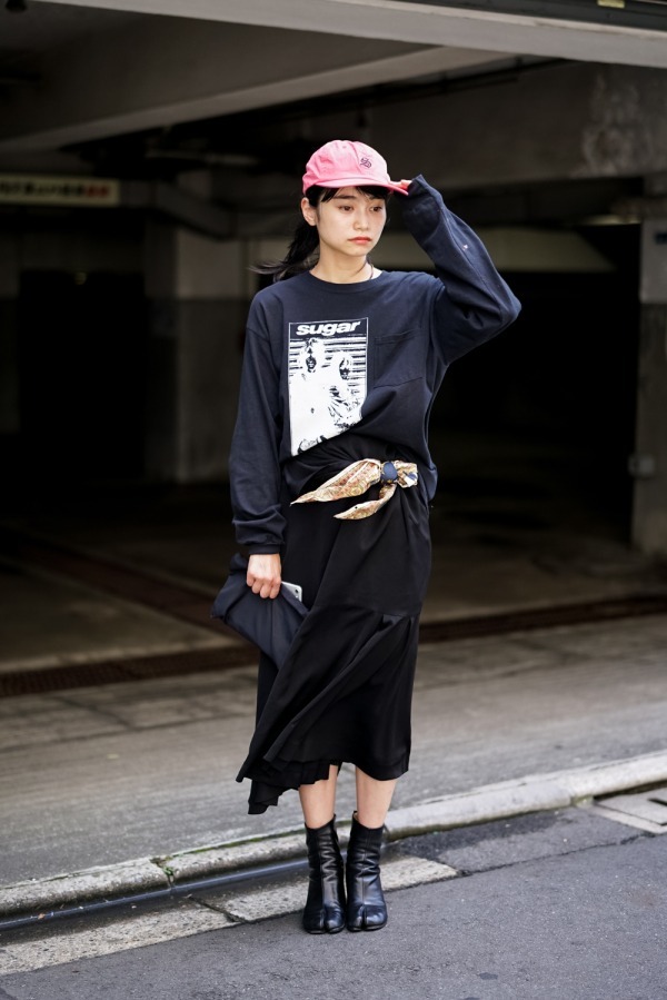 小林 加奈さん - 古着(ユーズド)(USED)、メゾン マルジェラ(Maison Margiela)｜青山・表参道ストリートスナップ - 写真3