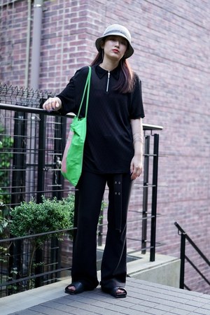 ステイシー シュウさん - ヴェルサーチェ(VERSACE)、ヴィンテージ(vintage)｜原宿ストリートスナップ - 写真1