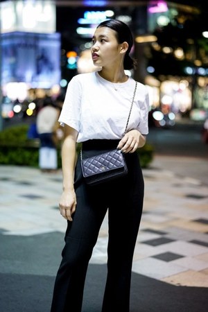 川上 丹那さん - ユニクロ(UNIQLO)、スライ(SLY)｜原宿ストリートスナップ - 写真2