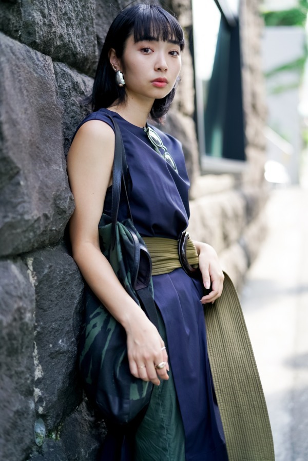 小林 加奈子さん オーラリー Auralee ドリス ヴァン ノッテン Dries Van Noten 青山 表参道ストリートスナップ ファッションプレス 小林 加奈子さん オーラリー Auralee ドリス ヴァン ノッテン Dries Van Noten 青山 表参道ストリートスナップ ファッションプレス