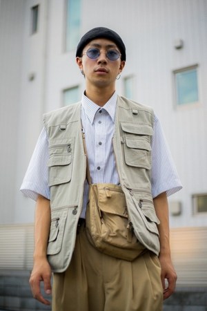 新妻 賢太さん - 古着(ユーズド)(USED)、コンバース(CONVERSE)｜原宿ストリートスナップ - 写真3