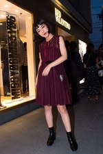 長澤 メイさん - レッド ヴァレンティノ(REDValentino)、ベルシュカ(Bershka)｜青山・表参道ストリートスナップ2