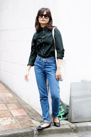 エイミーさん - アース ミュージック＆エコロジー(earth music&ecology)、アー・ペー・セー(A.P.C.)｜原宿ストリートスナップ - 写真1