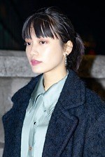 甲斐 まりかさん - アクネ ストゥディオズ(Acne Studios)、クロエ(Chloé)｜原宿ストリートスナップ3