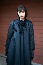 川崎 珠莉さん - レキサミ(REKISAMI)、サカイ(sacai)｜渋谷ストリートスナップ2