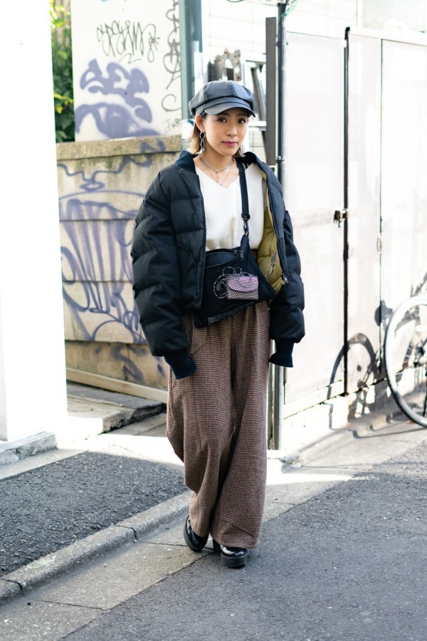 ジーユー Gu を着ているストリートスナップ ファッションプレス