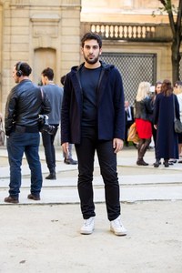 エンリコさん - コスチューム ナショナル(CoSTUME NATIONAL)、ディオール オム(DIOR HOMME)｜パリストリートスナップ - 写真1