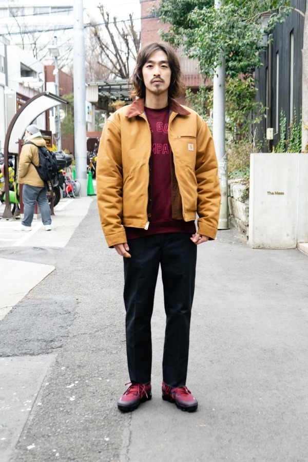 岩井 哲朗さん - カーハート(CARHARTT)、チャンピオン(Champion)｜渋谷ストリートスナップ - 写真1