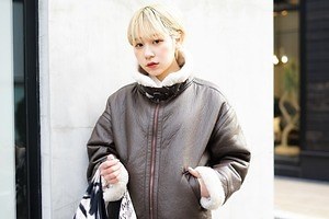 林崎 咲良さん - 古着(ユーズド)(USED)、コム デ ギャルソン(COMME des GARÇONS)｜渋谷ストリートスナップ - 写真2