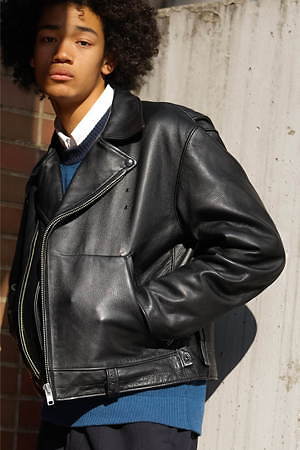 ゾトヴィ ジェフリーさん - N.ハリウッド(N.HOOLYWOOD)、ヴァンズ(Vans)｜渋谷ストリートスナップ - 写真4