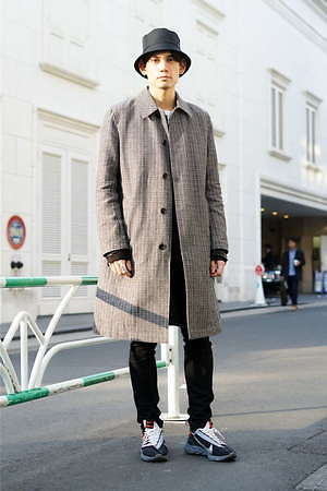 ミッシェルさん - ジョン ローレンス サリバン(JOHN LAWRENCE SULLIVAN)、セリーヌ(CELINE)｜渋谷ストリートスナップ - 写真1