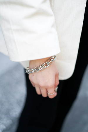 中村 ティナさん - エヴリス(EVRIS)、ムルーア(MURUA)｜渋谷ストリートスナップ - 写真5